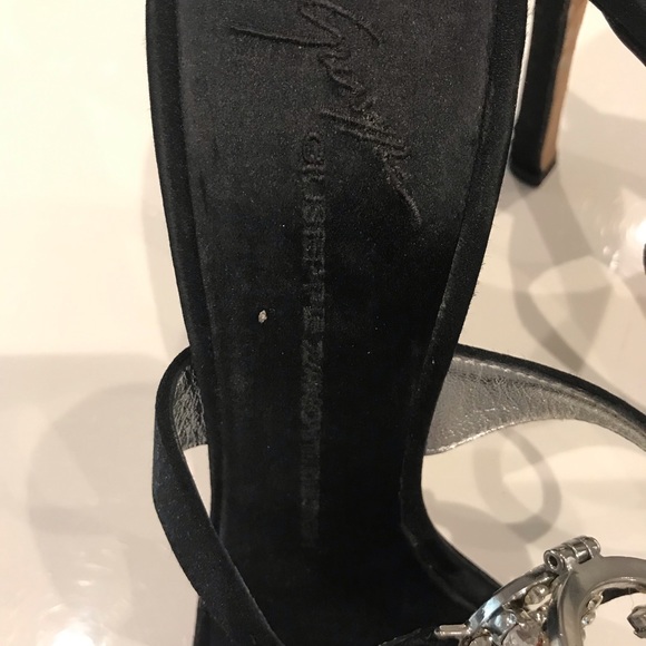 Giuseppe Zanotti - Picture 7 of 16